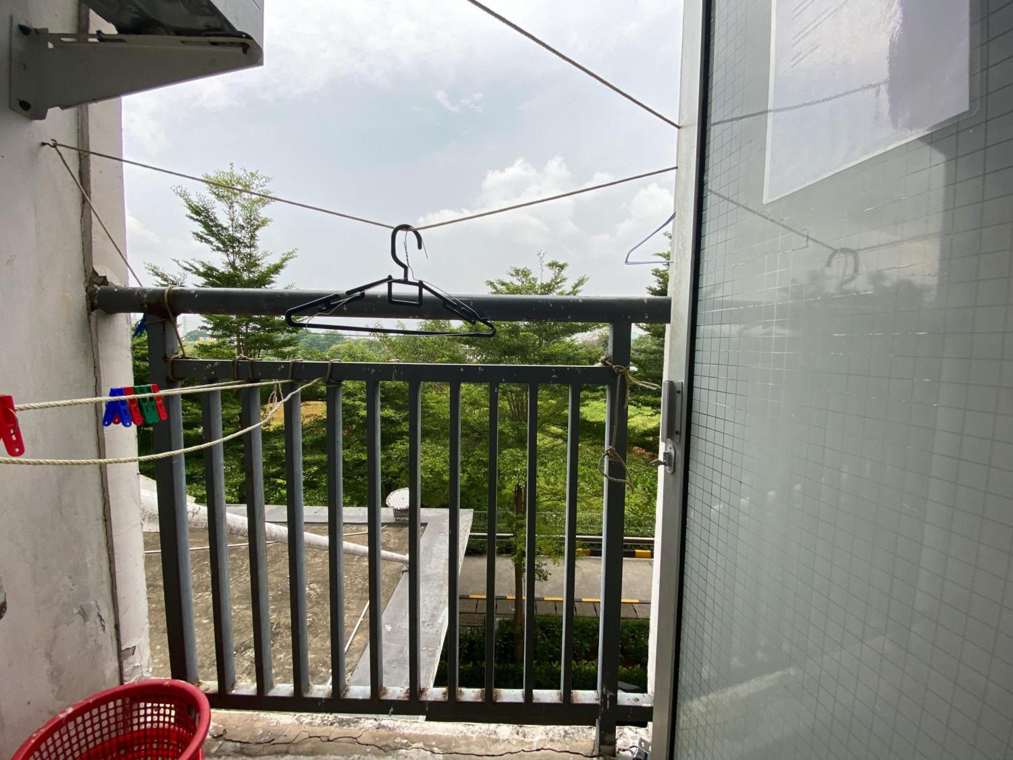 Appartement Cozy And Comfy At Bassura By Travelio *