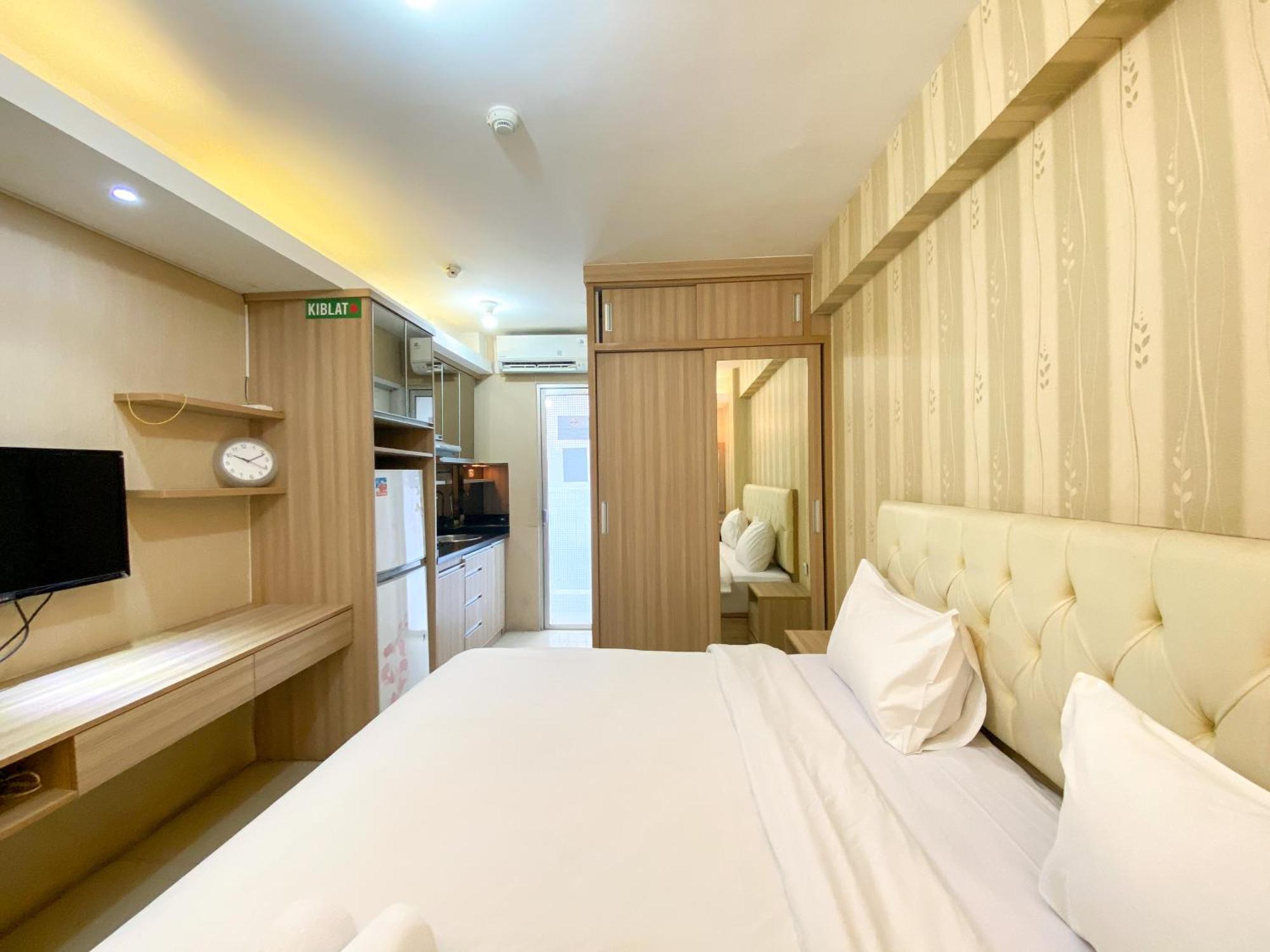 Cozy And Comfy At Bassura By Travelio Appartement Jakarta